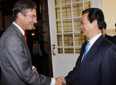 Thủ tướng Nguyễn Tấn Dũng và Phó Thủ tướng Hà Lan Maxime Verhagen