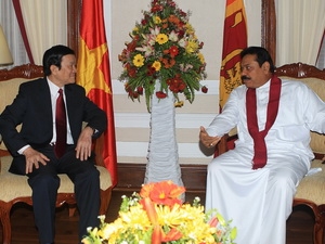 Tổng thống Mahinda Rajapaksa và Chủ tịch nước Trương Tấn Sang trước khi bước vào hội đàm