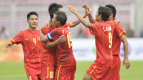 Niềm vui của các cầu thủ Việt Nam sau chiến thắng 3-1 trước Philippines